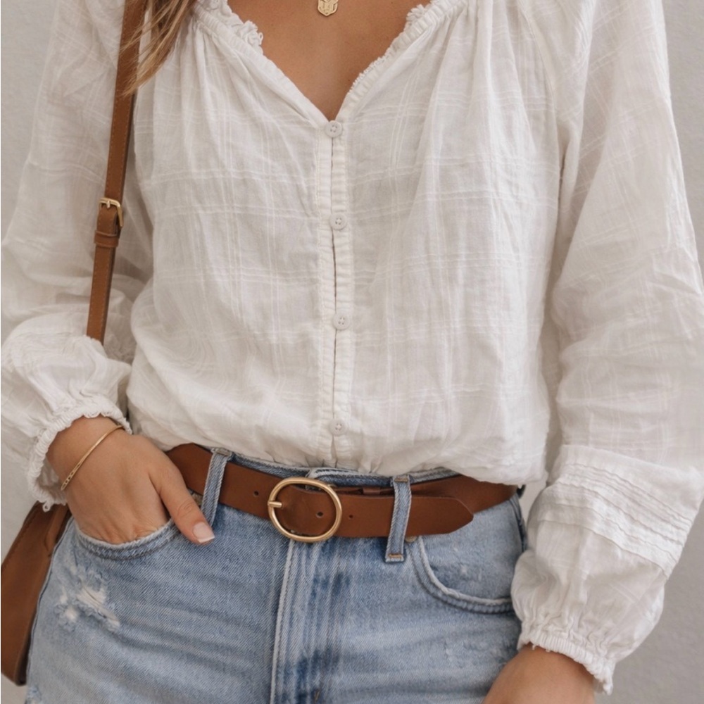 beachlunchlounge White Textured Blouse